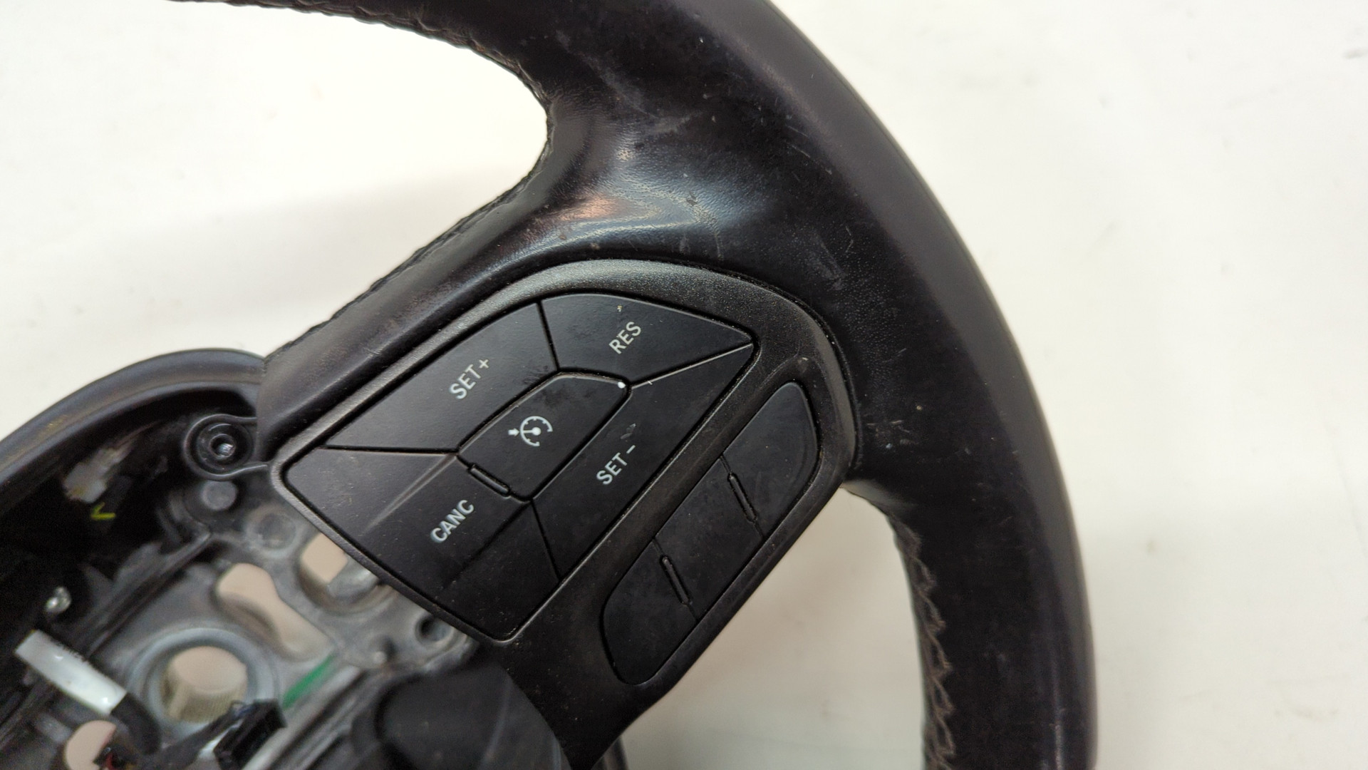 Рулевое колесо (руль)