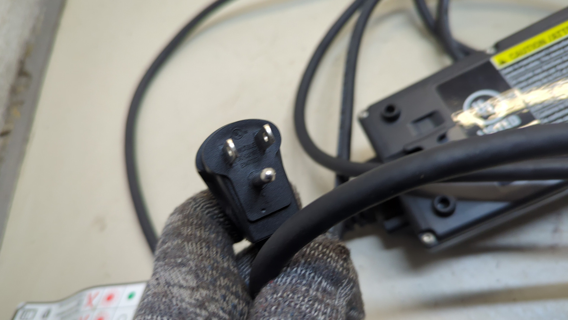 Зарядное устройство (кабель зарядный)