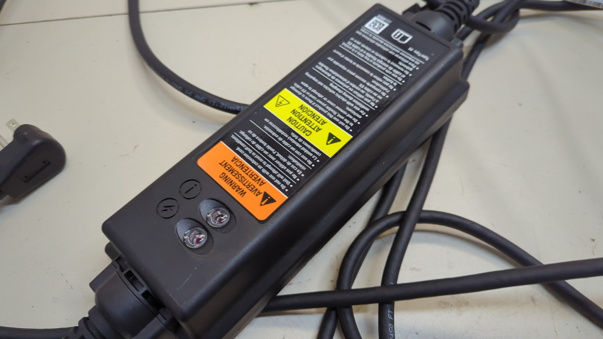 Зарядное устройство (кабель зарядный)