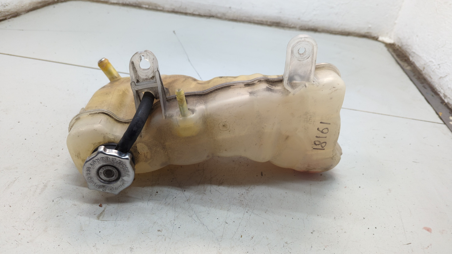 Бачок расширительный