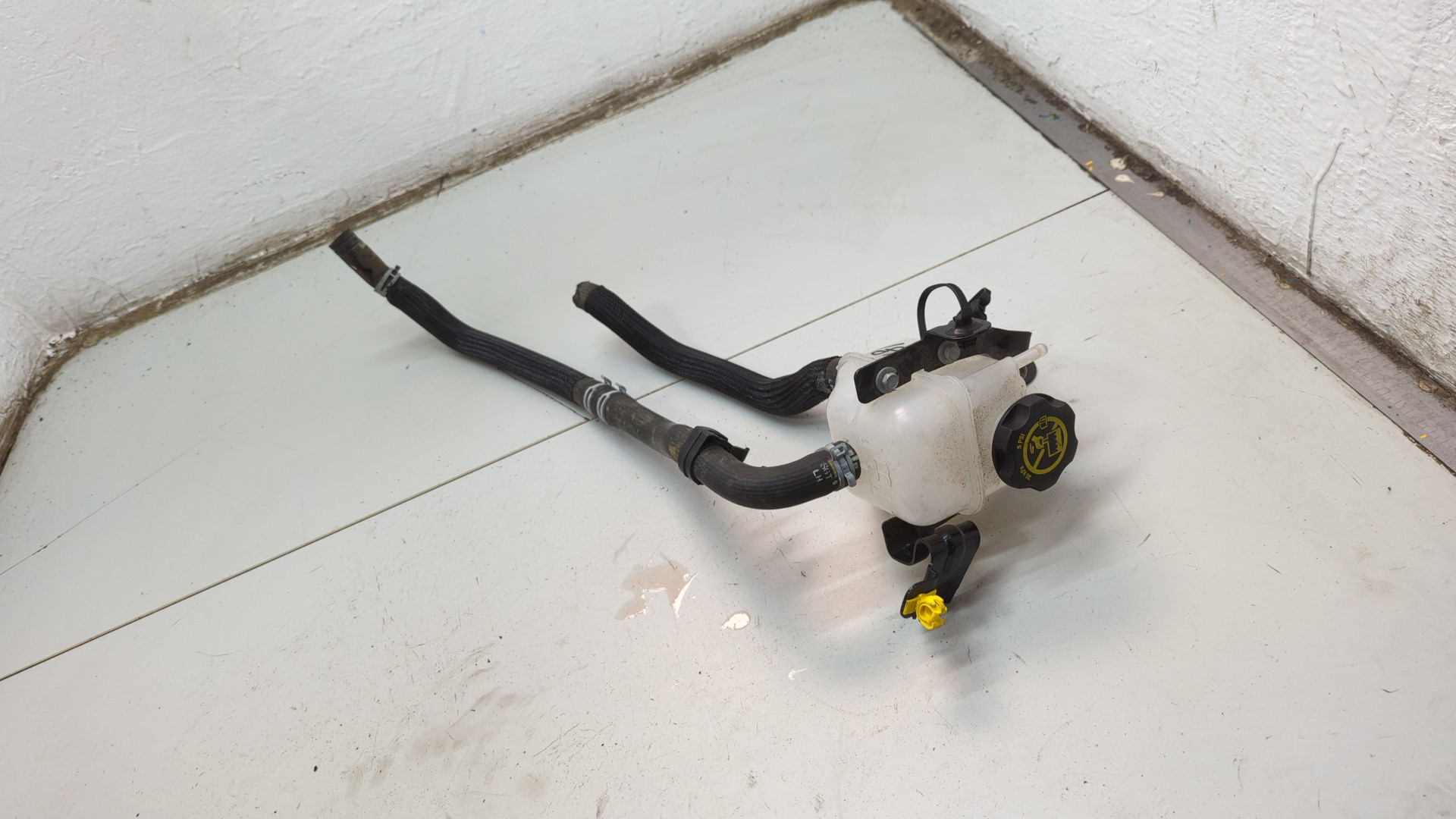 Бачок расширительный