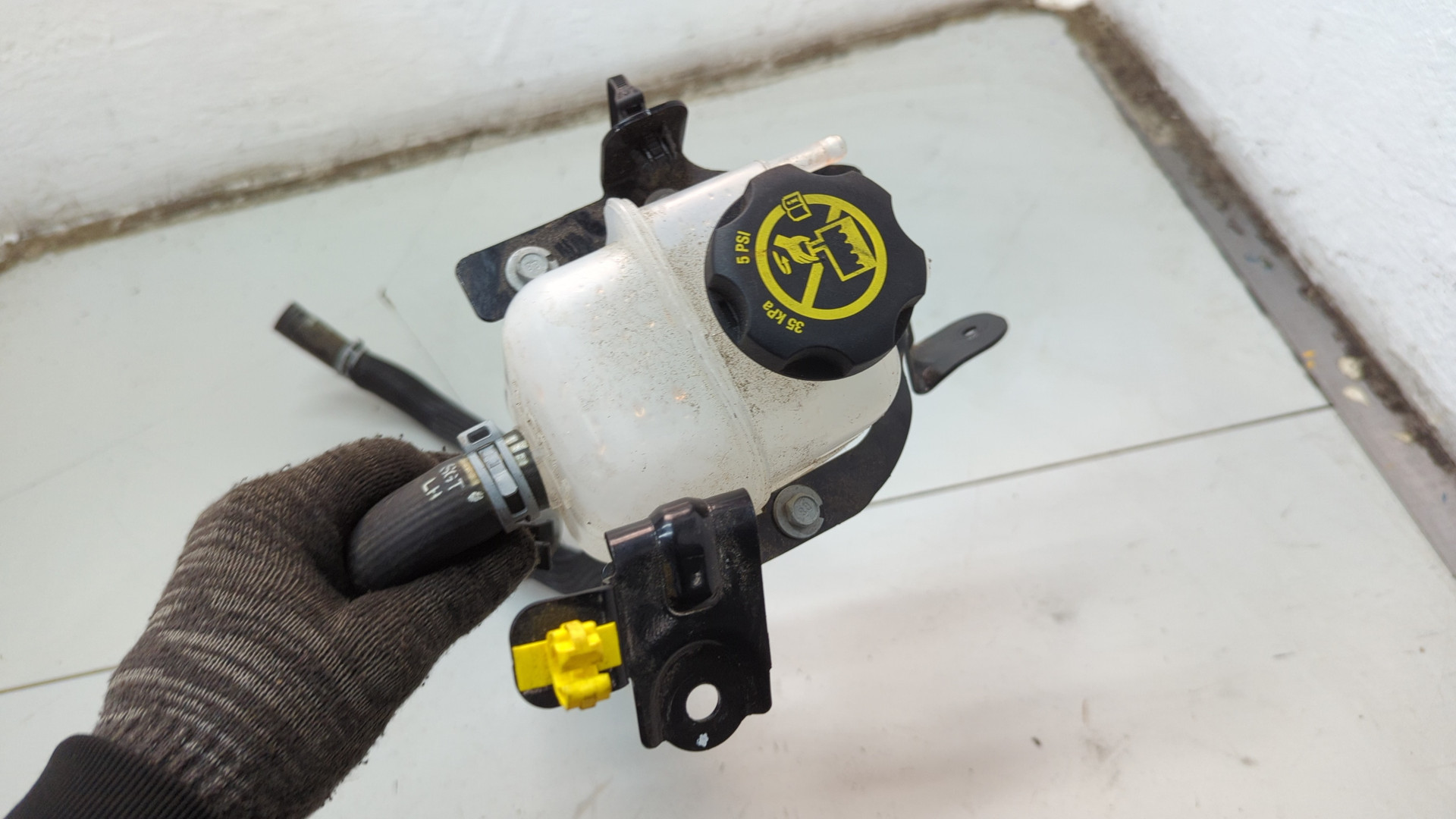 Бачок расширительный