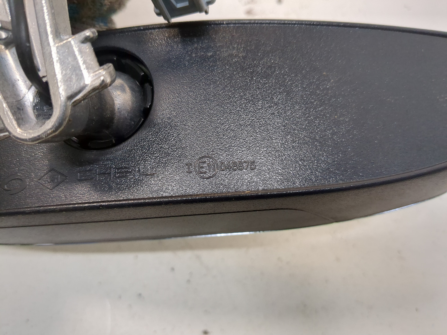 Зеркало заднего вида