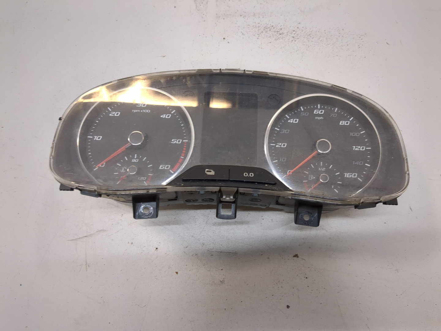 Панель приборов