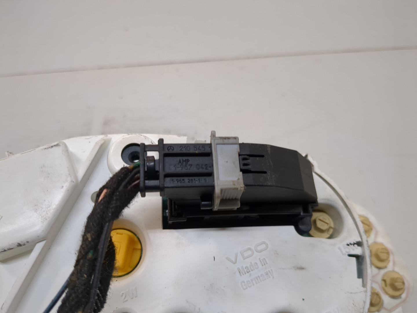 Панель приборов