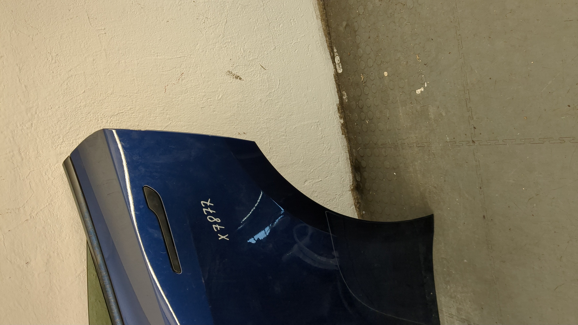 Дверь задняя левая