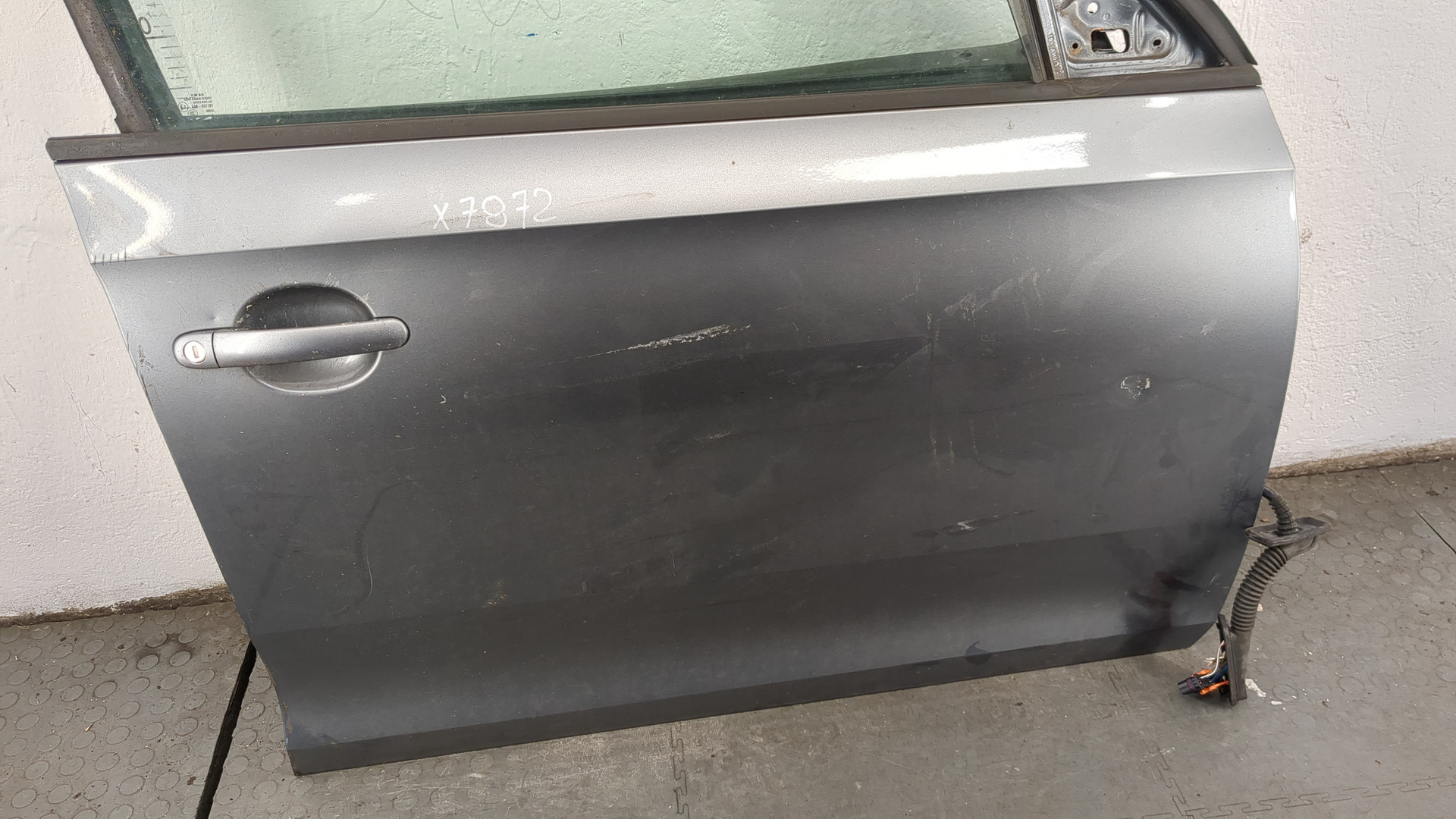 Дверь передняя правая