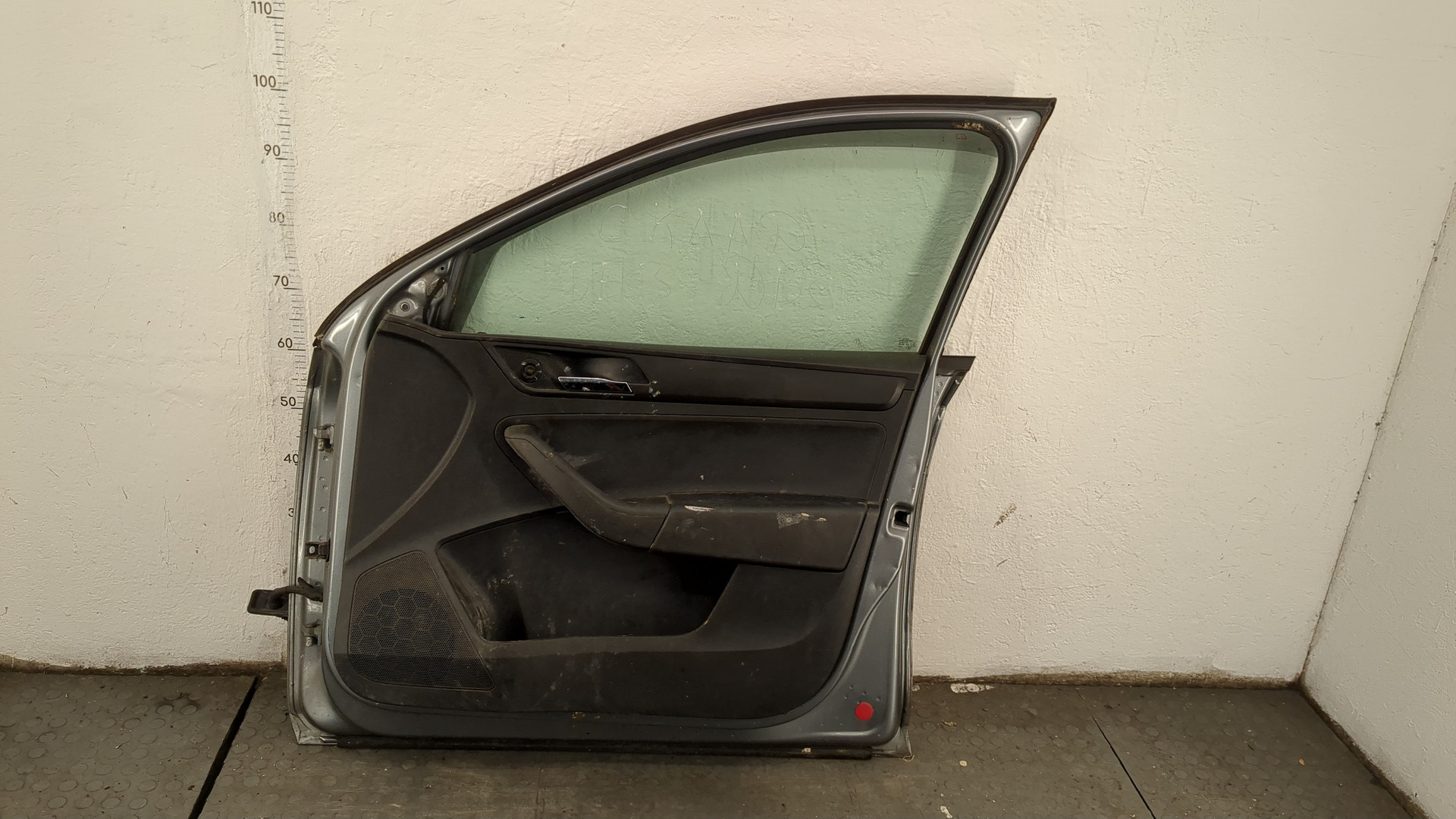 Дверь передняя правая