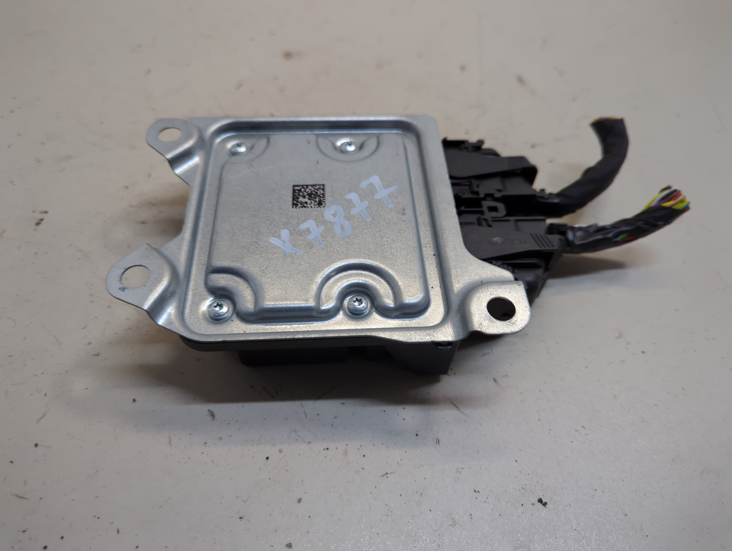 Блок управления подушек безопасности (AIR BAG)