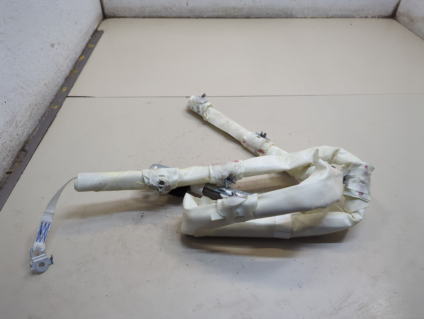 Подушка безопасности боковая (шторка)