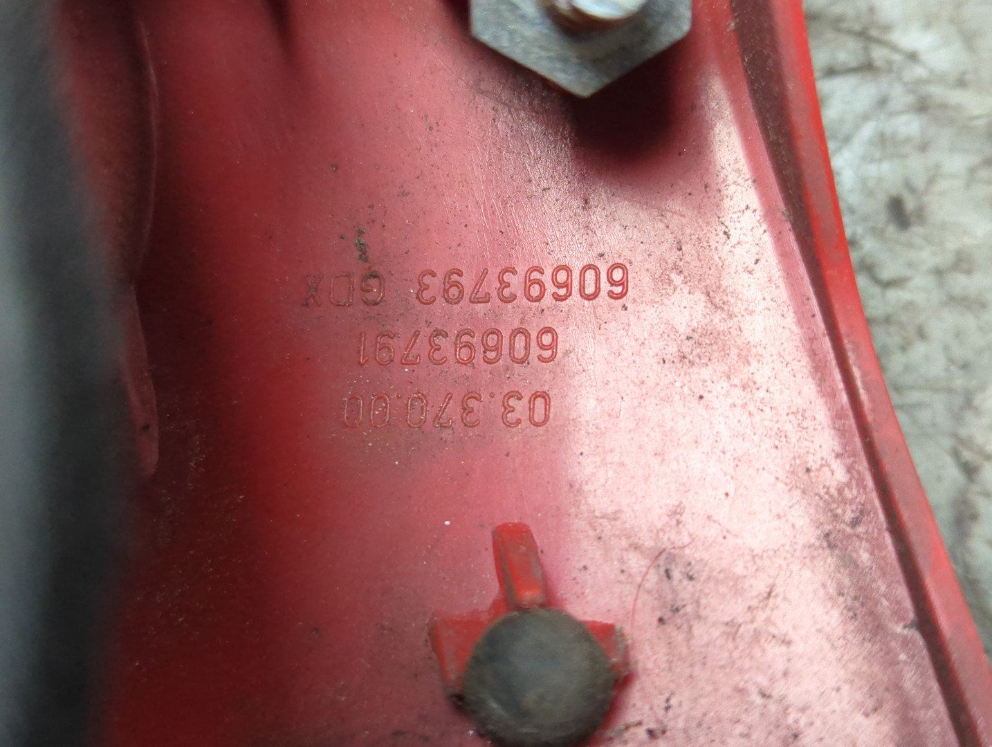 Фонарь задний внутренний правый