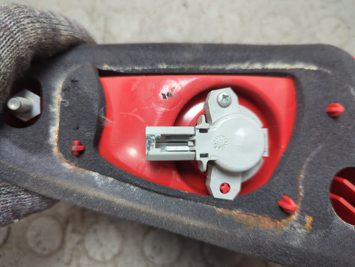 Фонарь задний внутренний правый