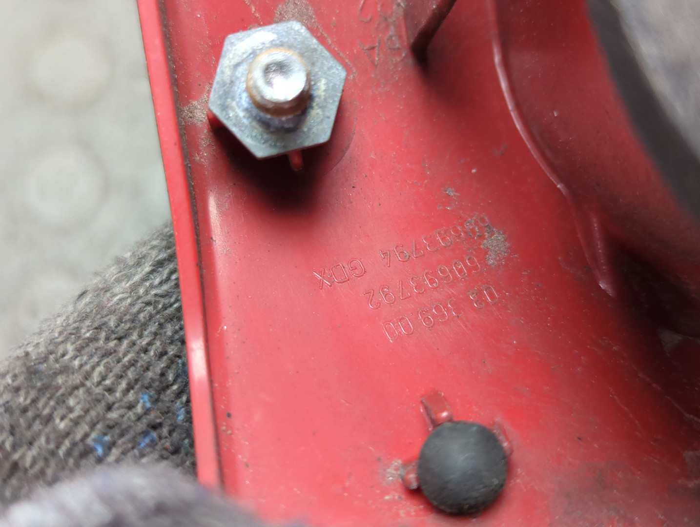 Фонарь задний внутренний левый