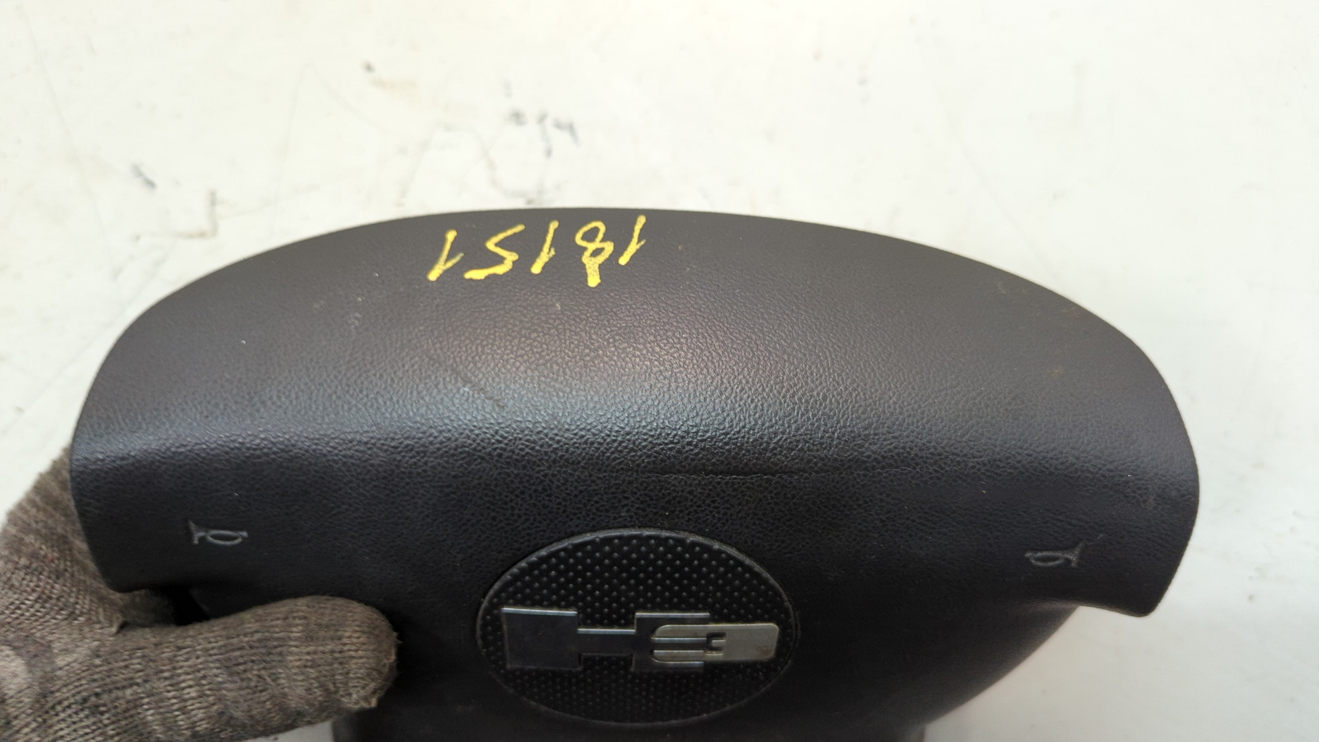 Подушка безопасности в рулевое колесо