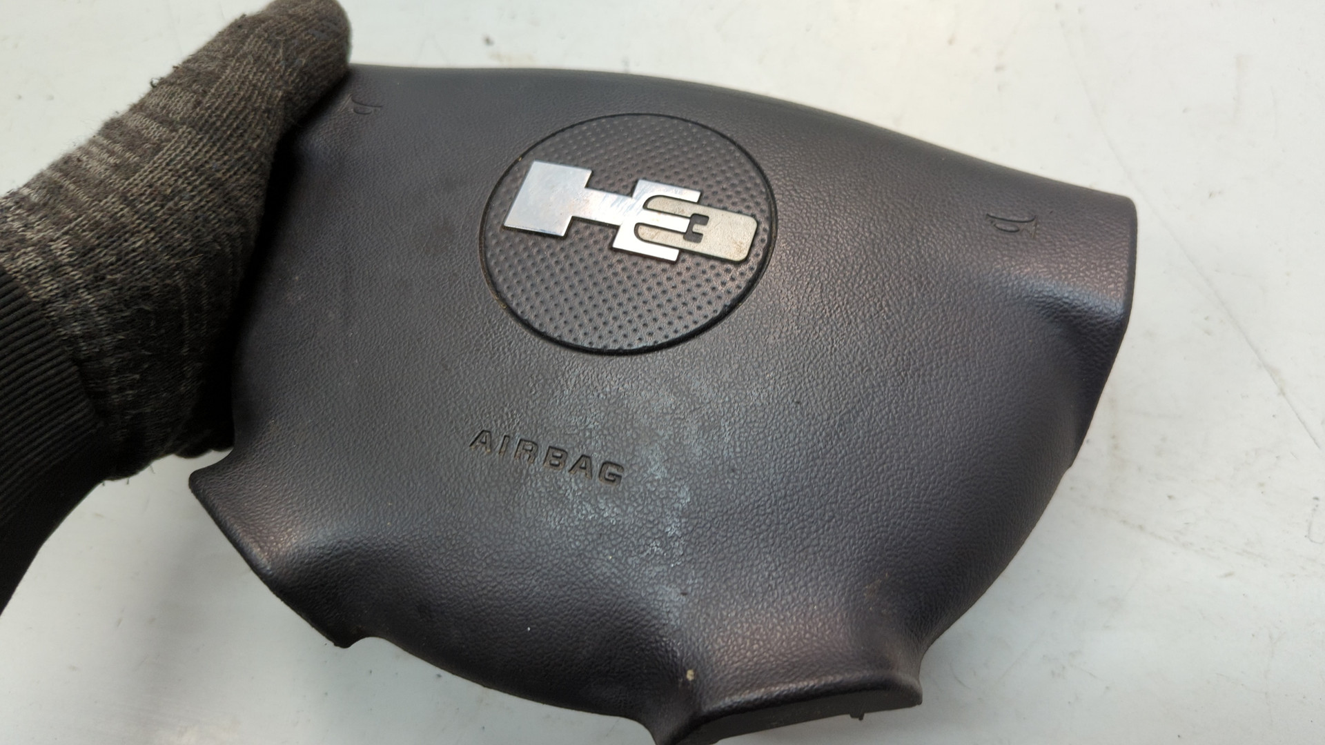 Подушка безопасности в рулевое колесо