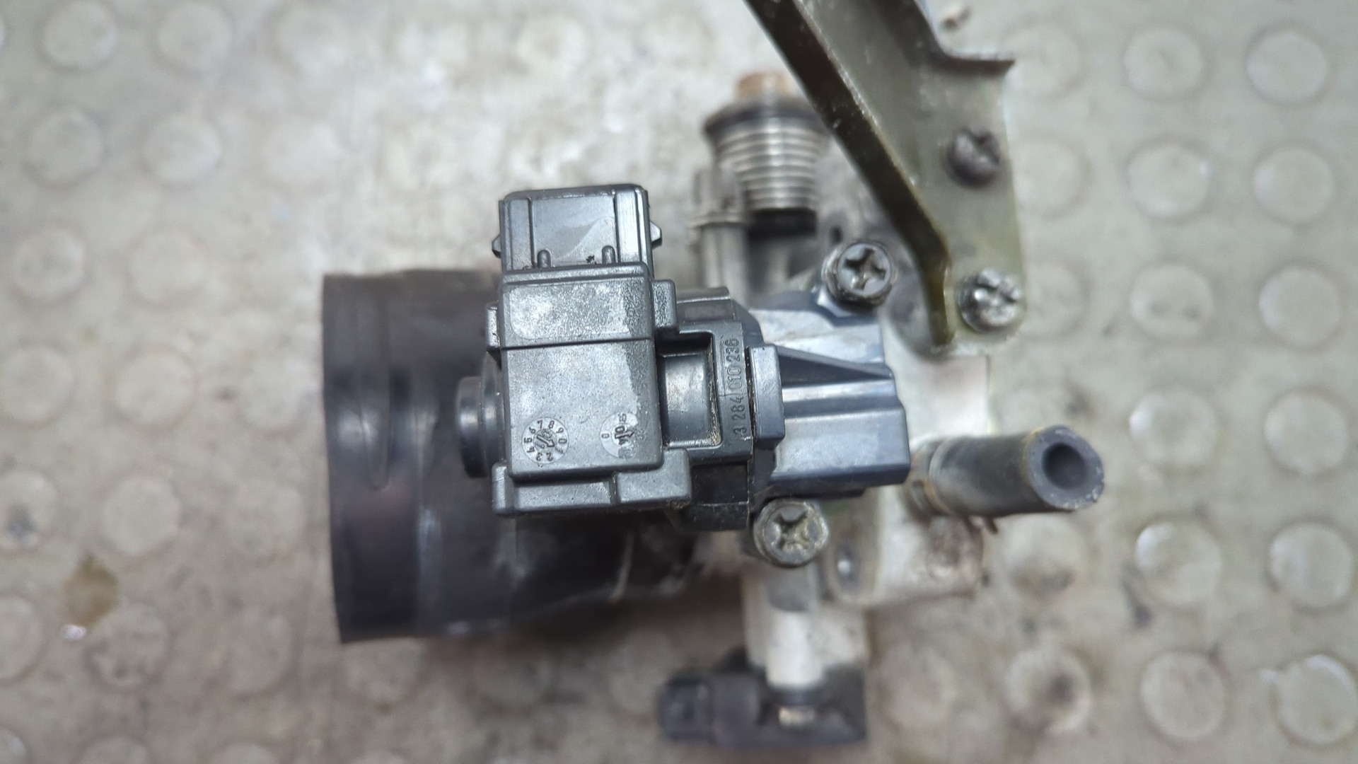 Заслонка дроссельная электрическая