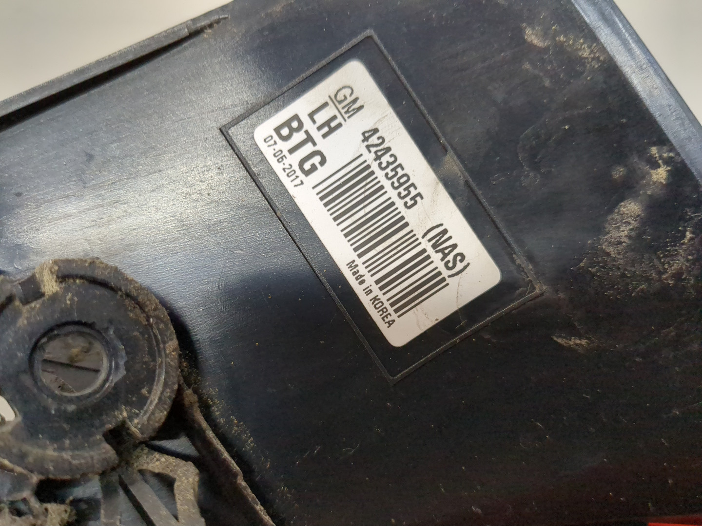 Фонарь задний левый