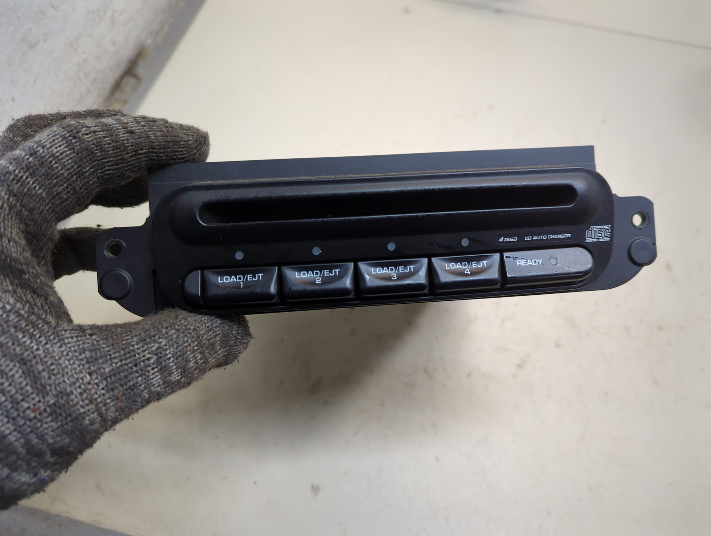 Проигрыватель CD/DVD