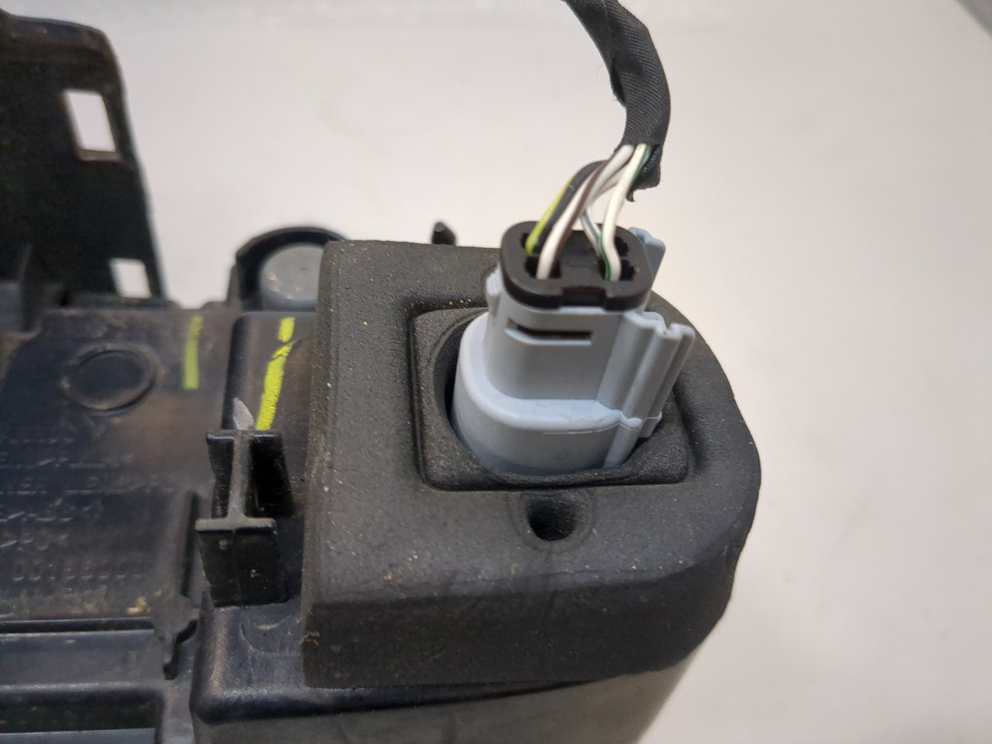 Фонарь задний левый