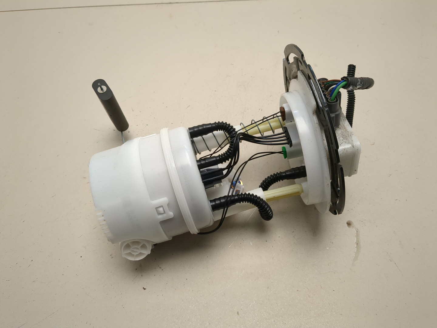 Насос топливный электрический