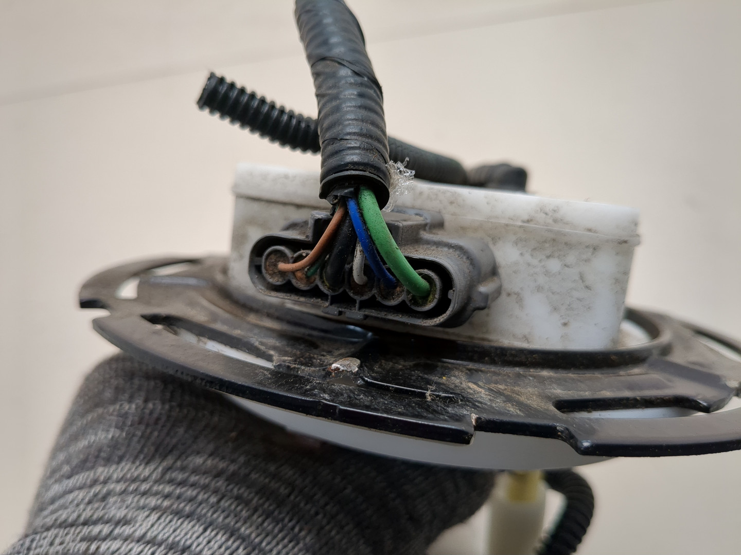 Насос топливный электрический