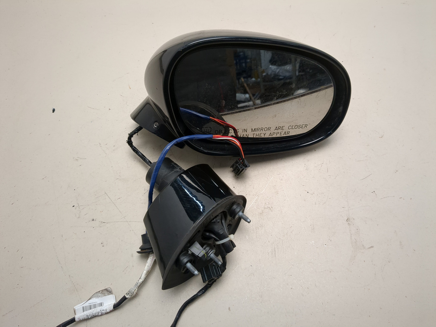 Зеркало правое электрическое