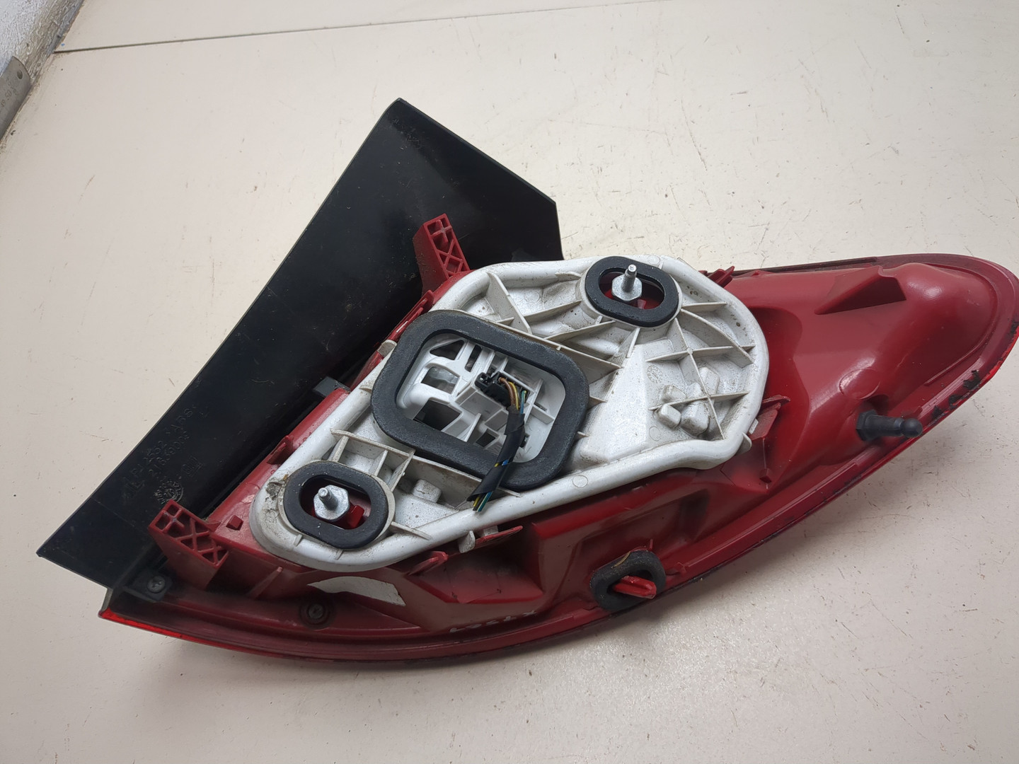 Фонарь задний левый