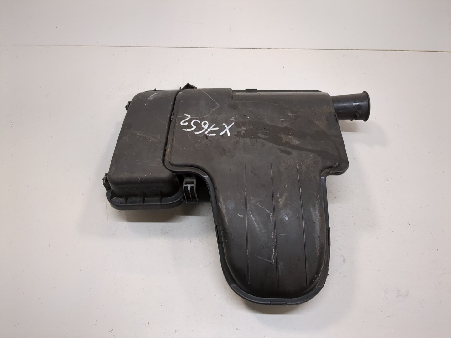 Резонатор воздушного фильтра