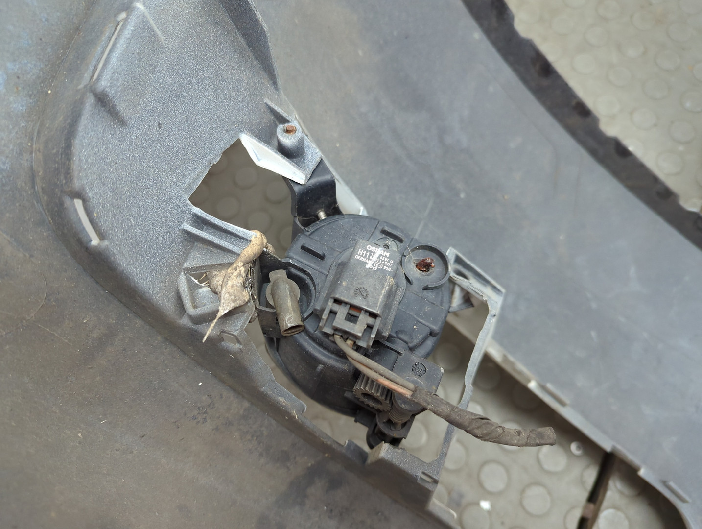 Бампер передний