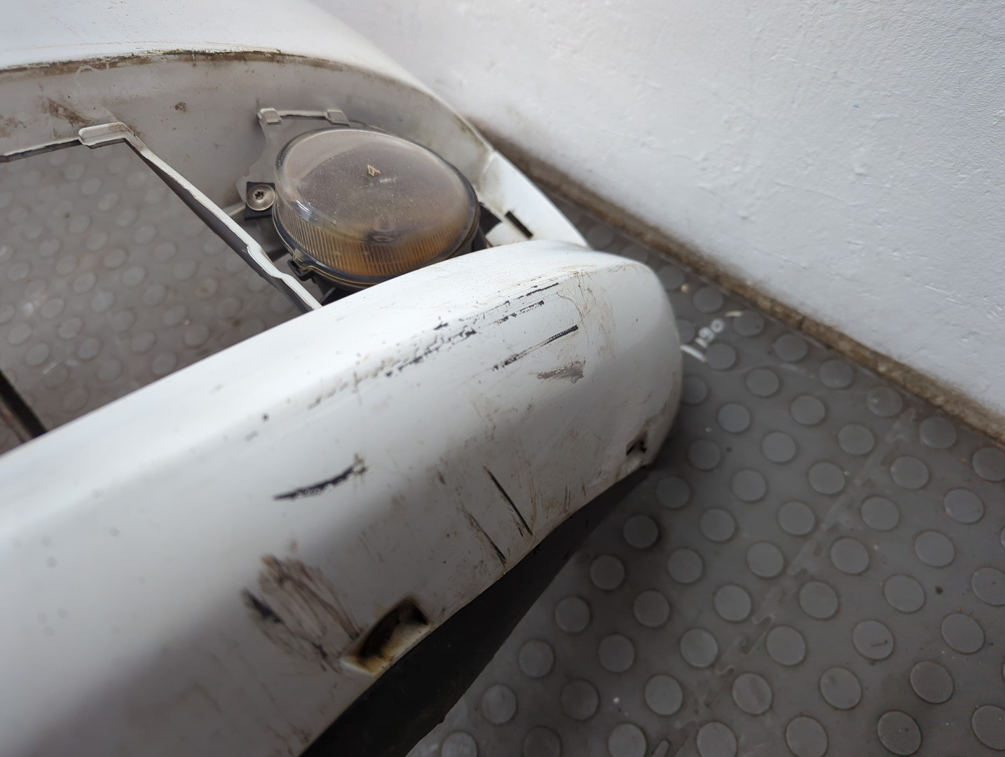 Бампер передний