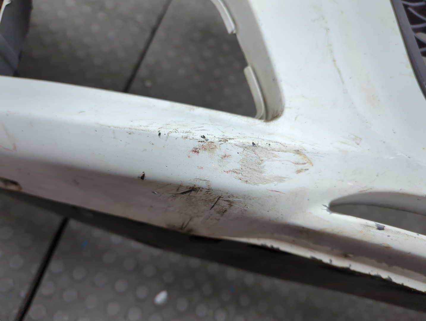 Бампер передний