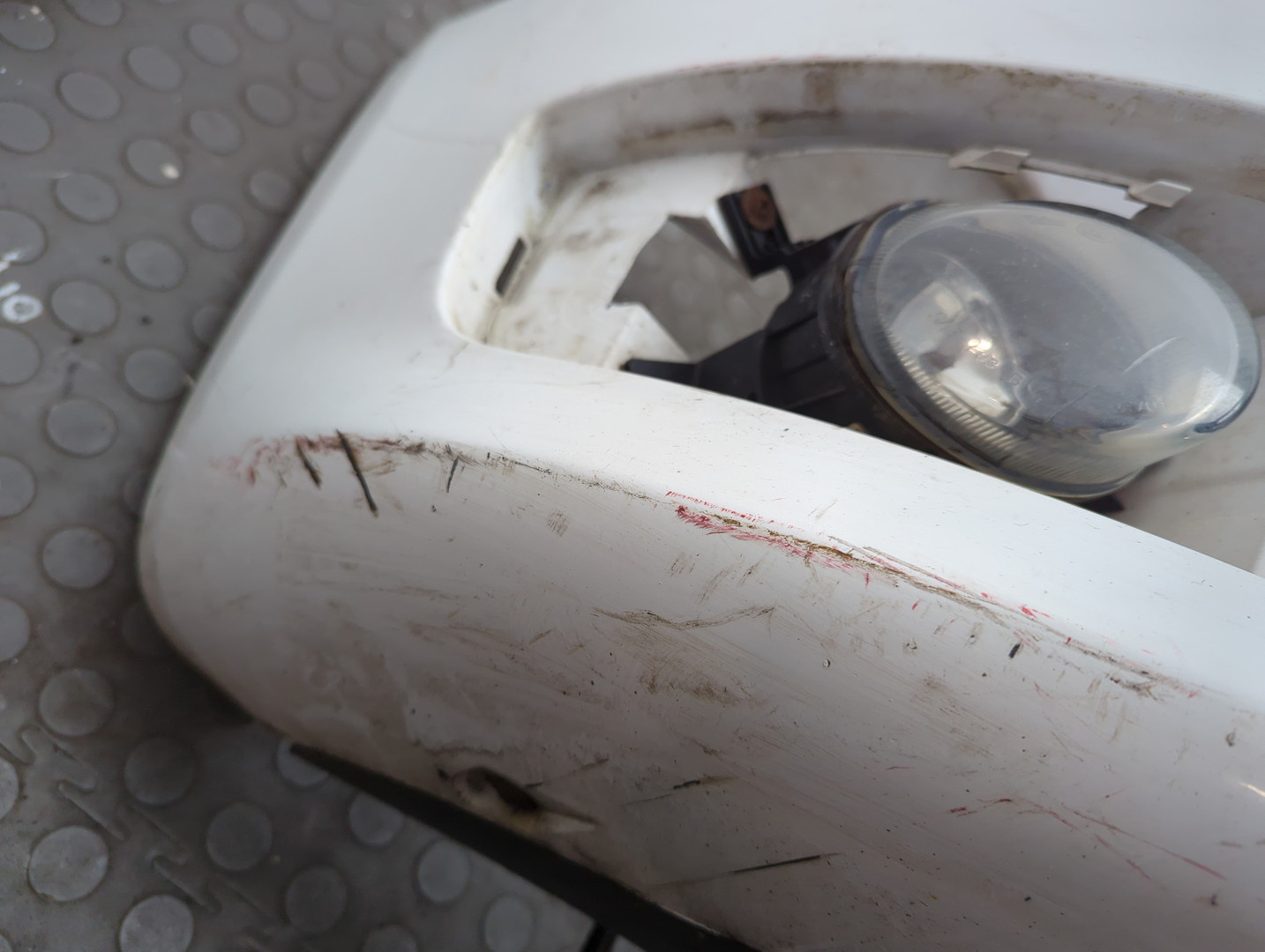 Бампер передний