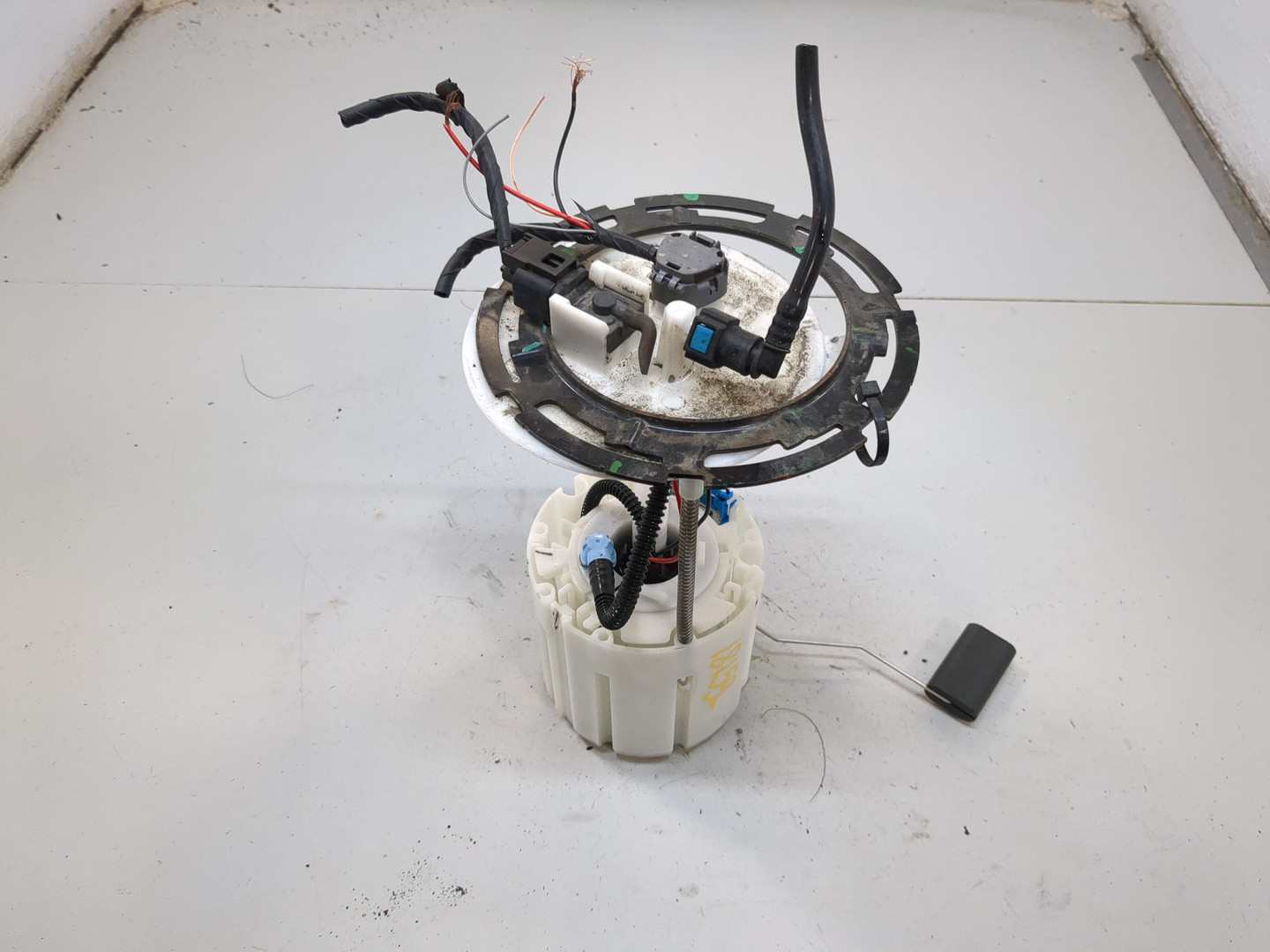 Насос топливный электрический