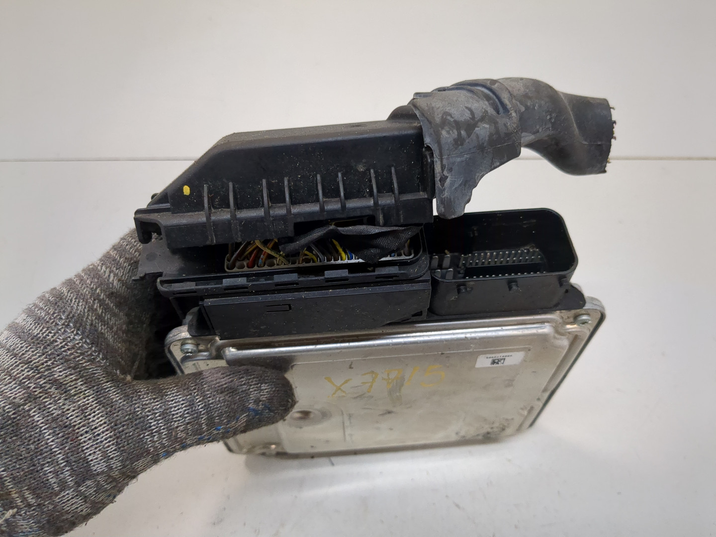 Блок управления двигателем