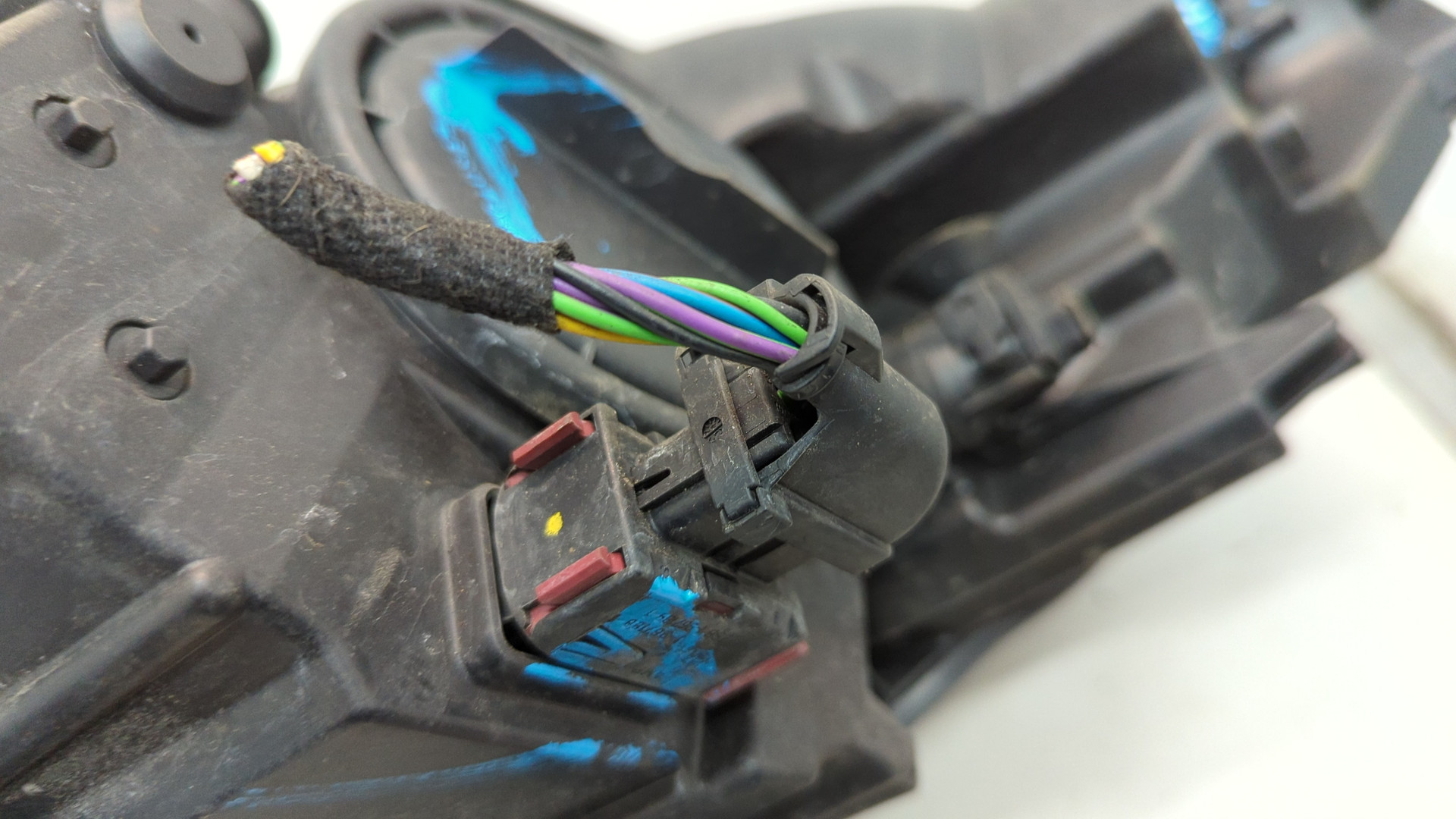 Фара правая