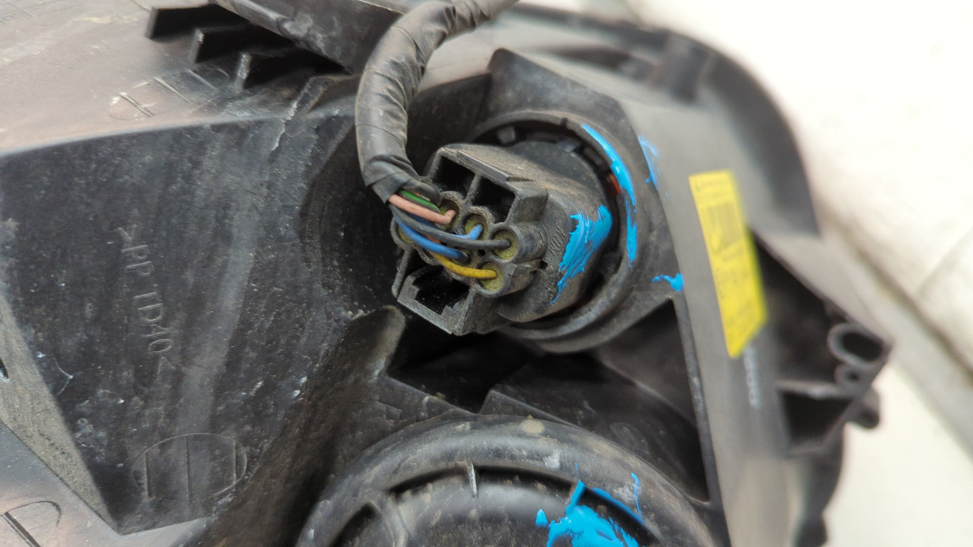 Фара правая