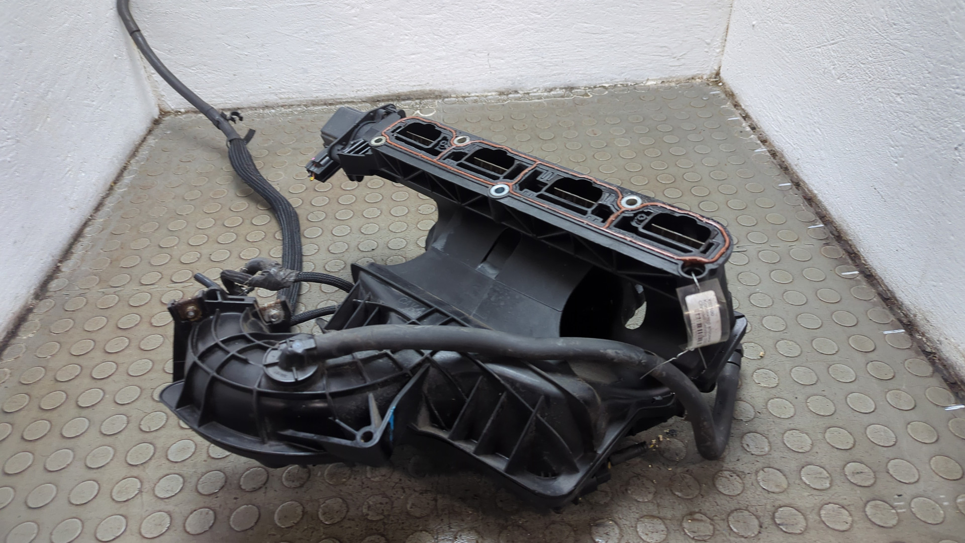 Коллектор впускной