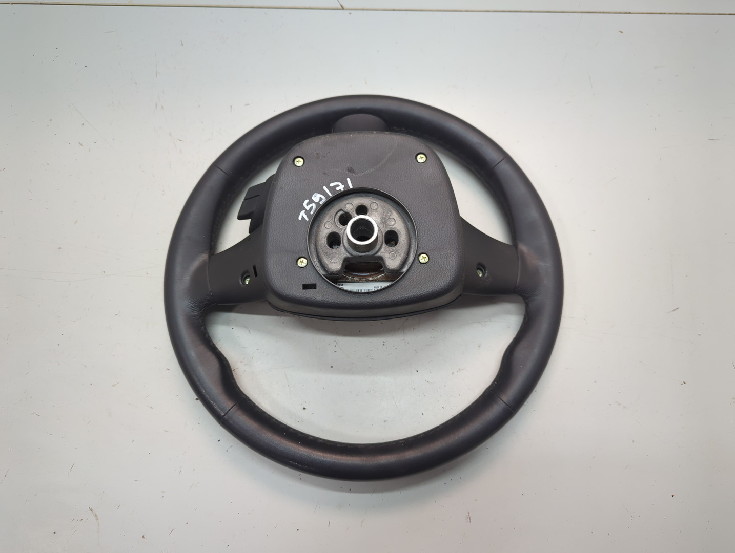 Рулевое колесо (руль)