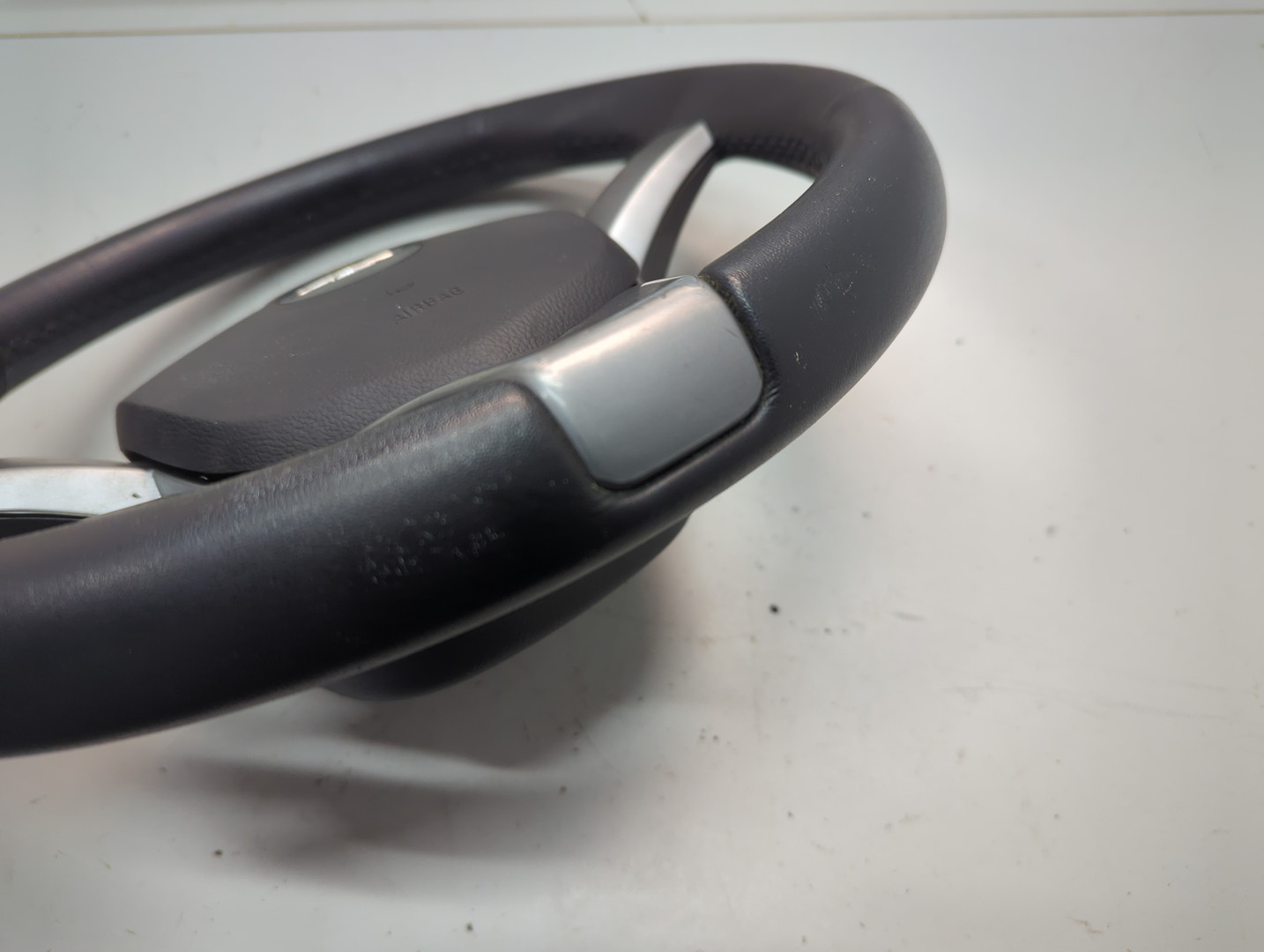 Рулевое колесо (руль)