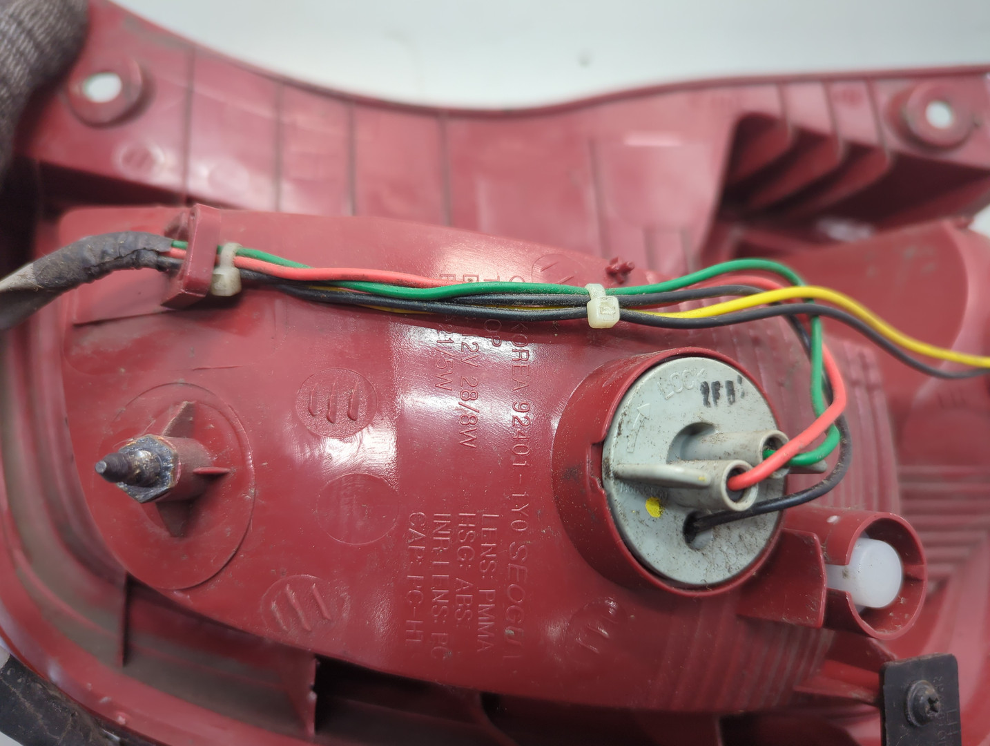 Фонарь задний правый