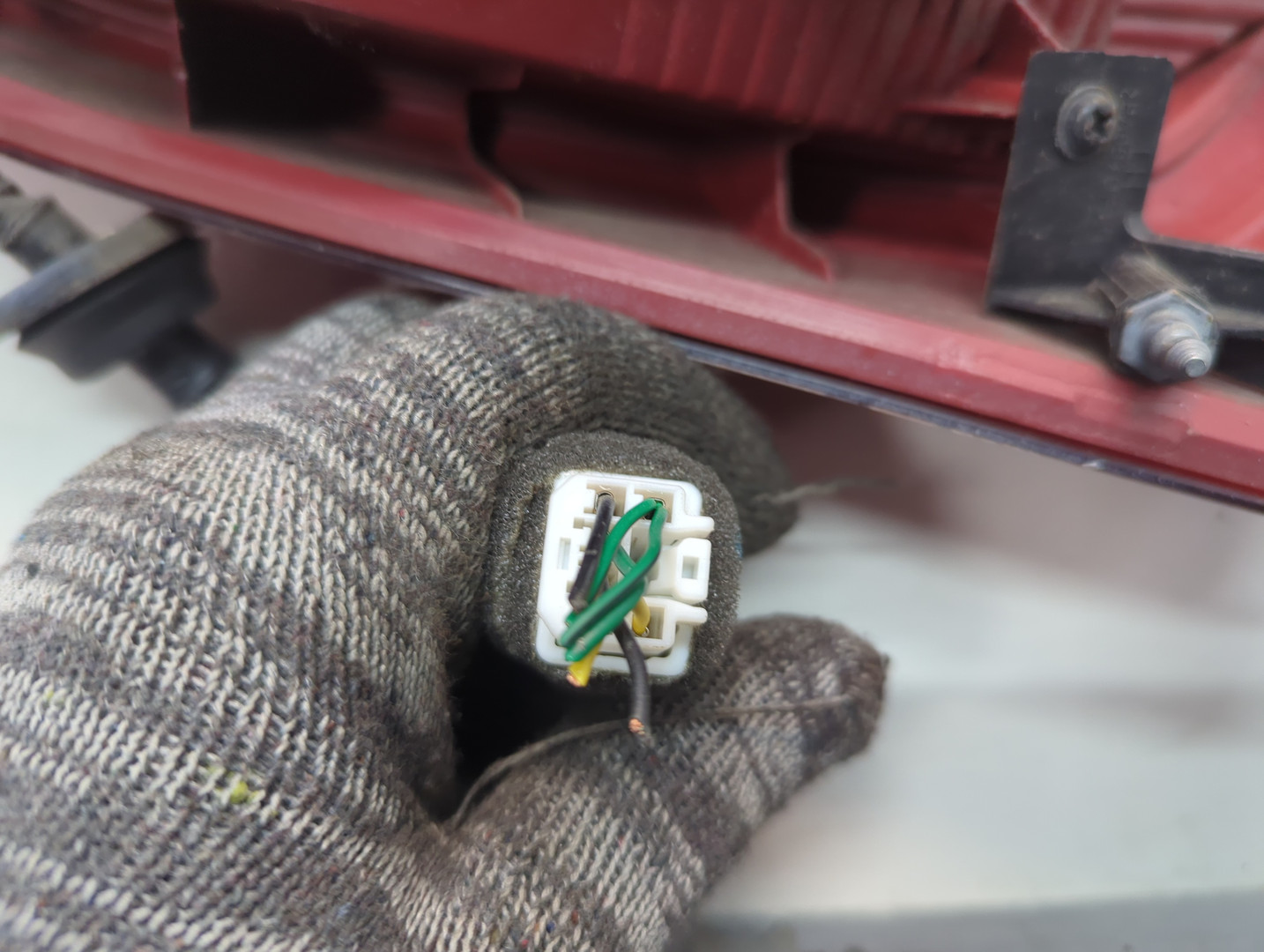 Фонарь задний правый