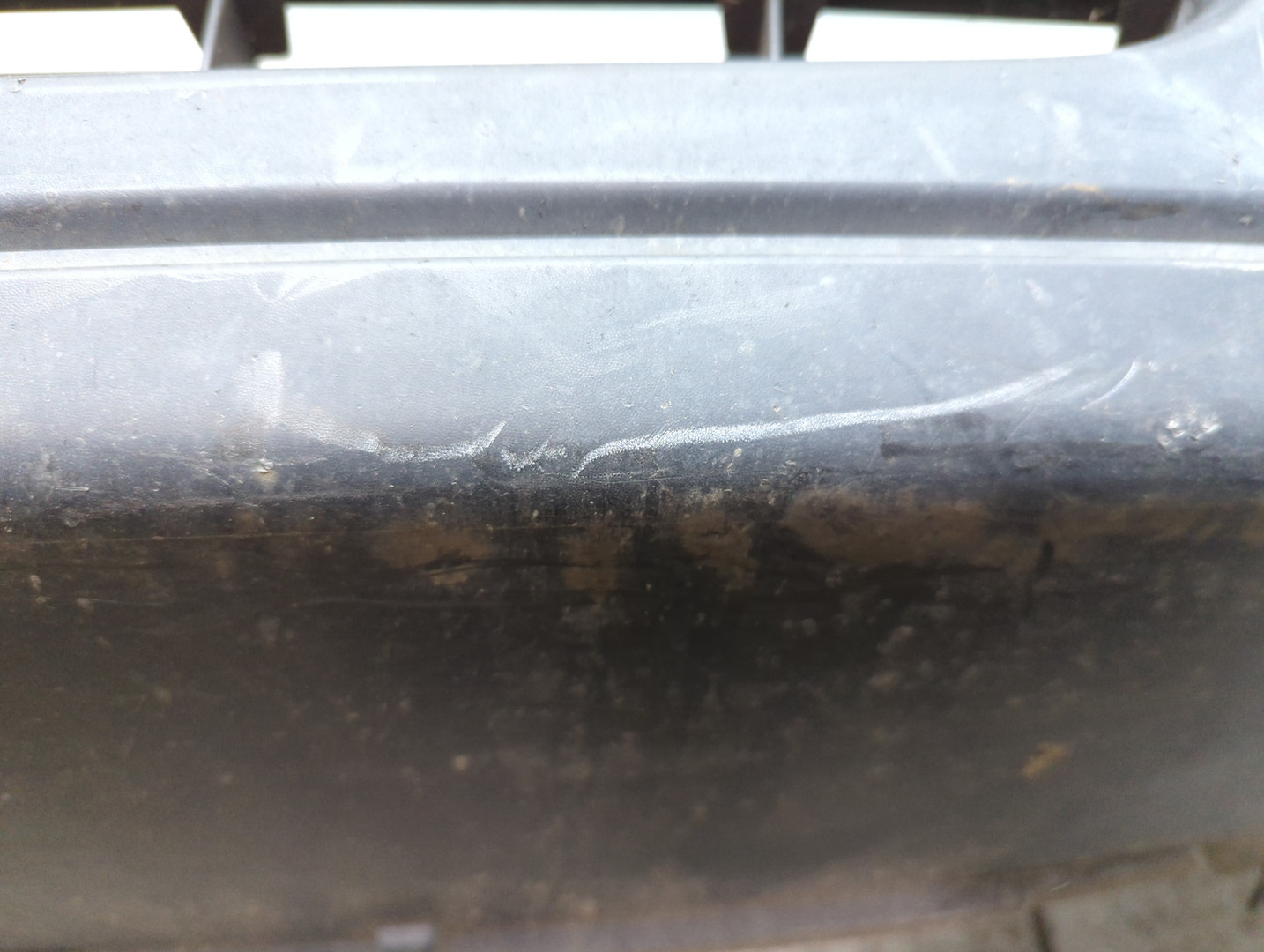 Бампер передний