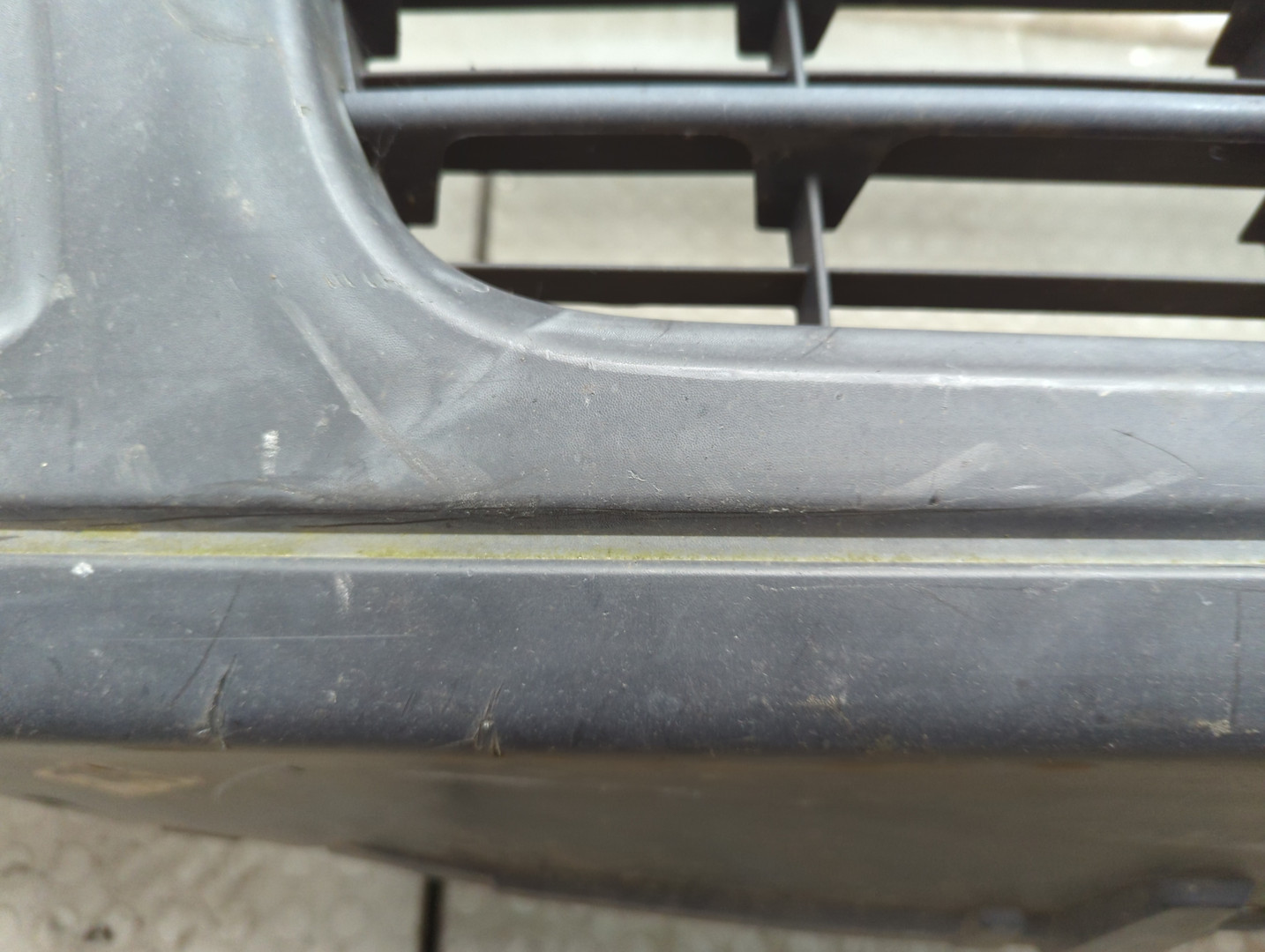 Бампер передний