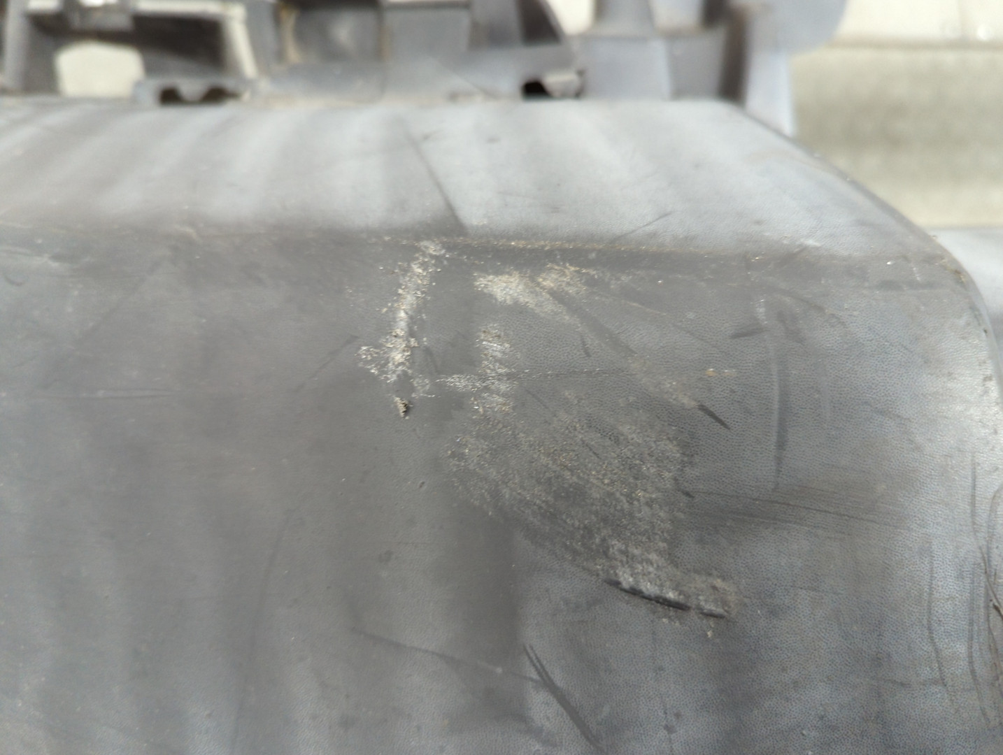 Бампер передний