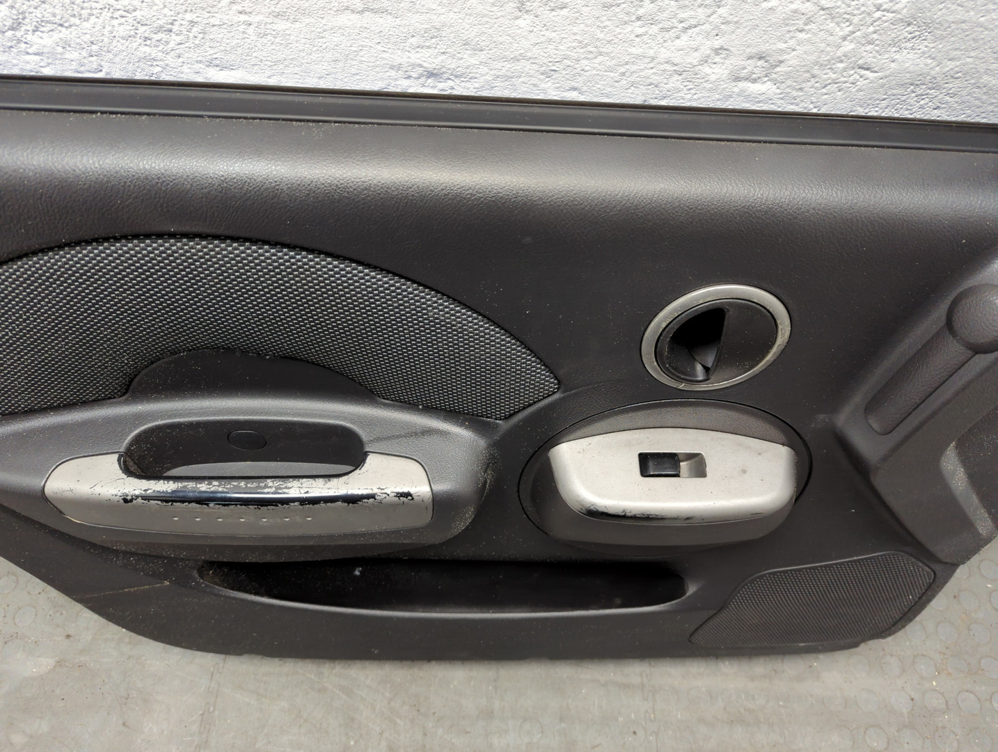 Дверь передняя левая