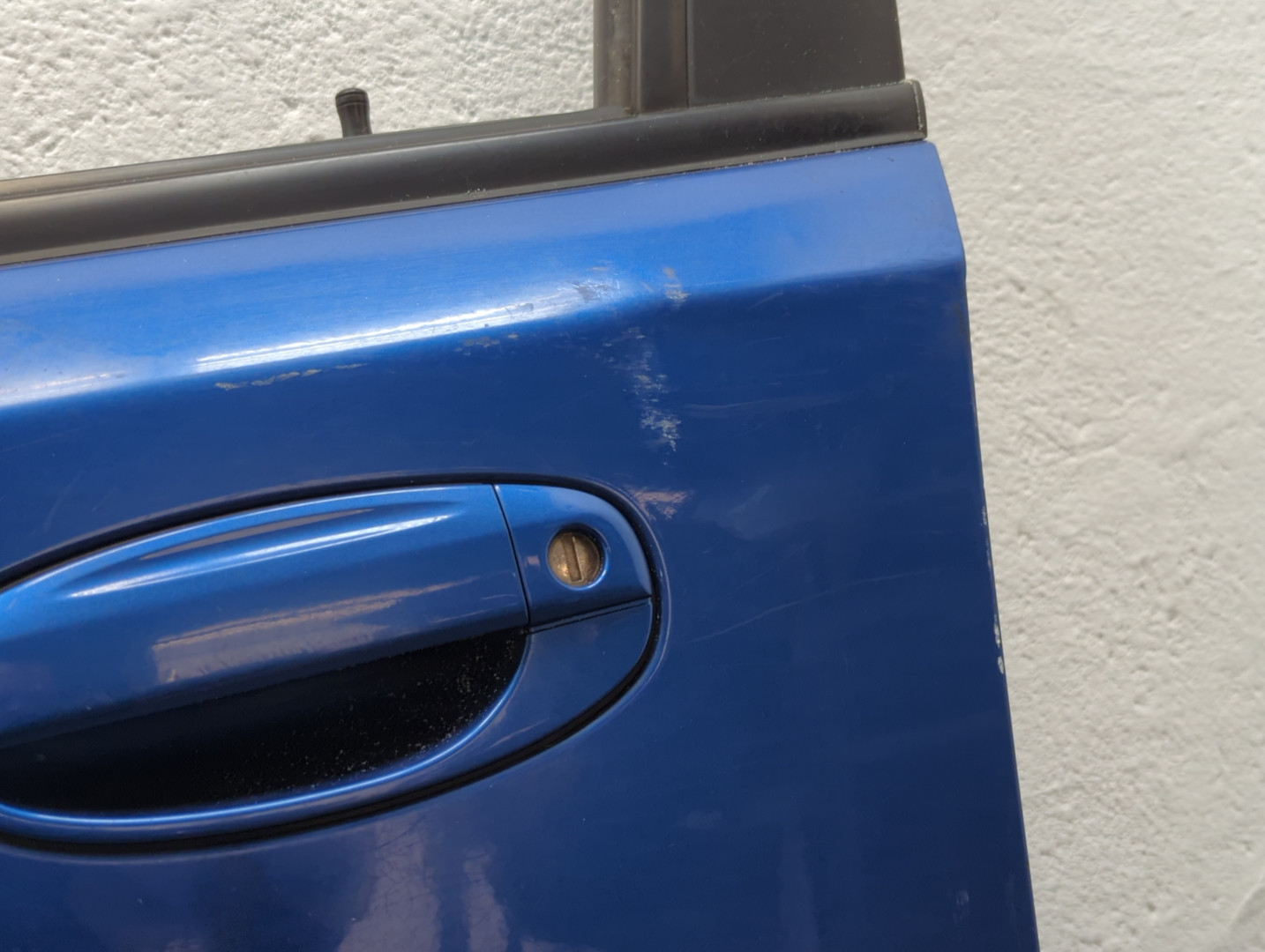 Дверь передняя левая