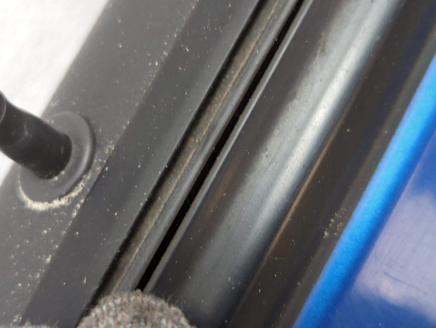 Дверь передняя левая