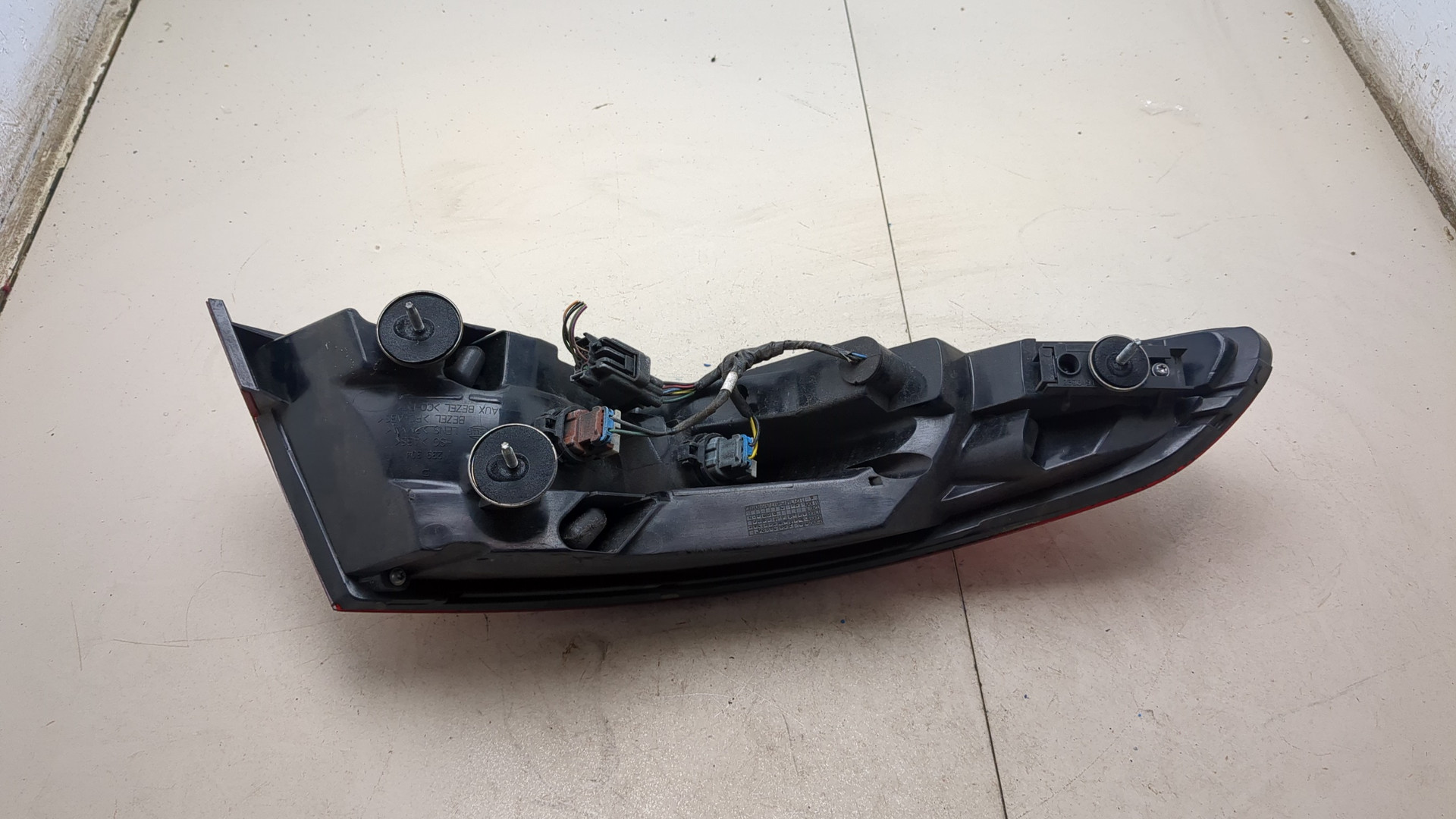 Фонарь задний правый