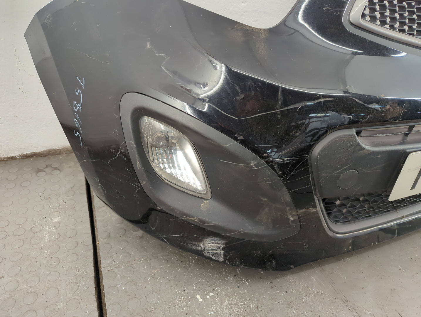 Бампер передний