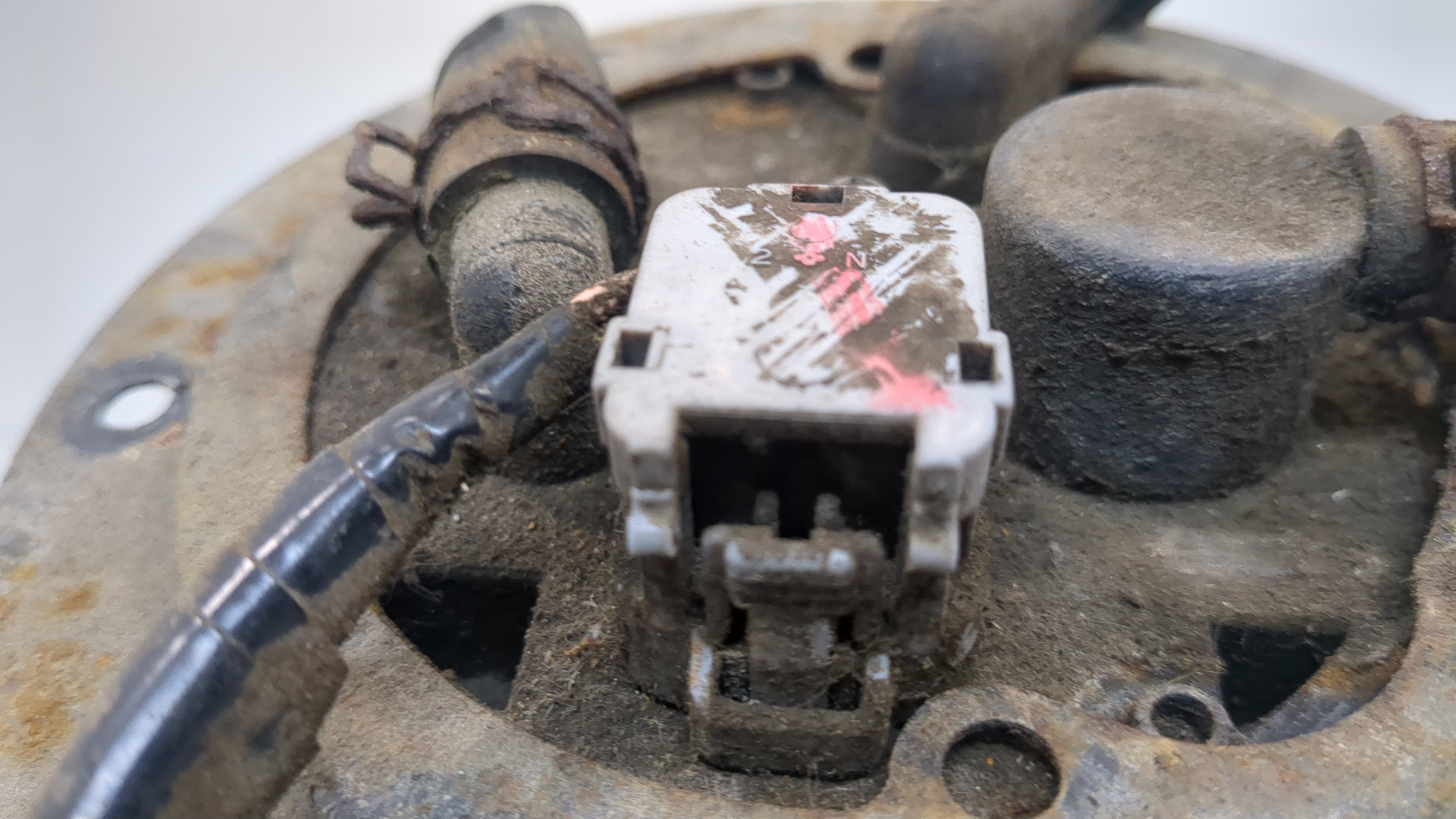 Насос топливный электрический